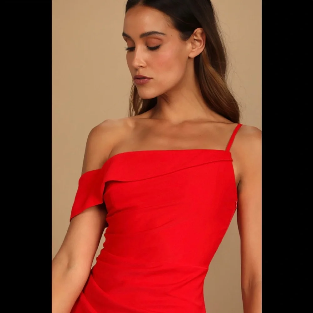 Lulus Red Asymmetrical Tulip dress - Picture 4 of 8